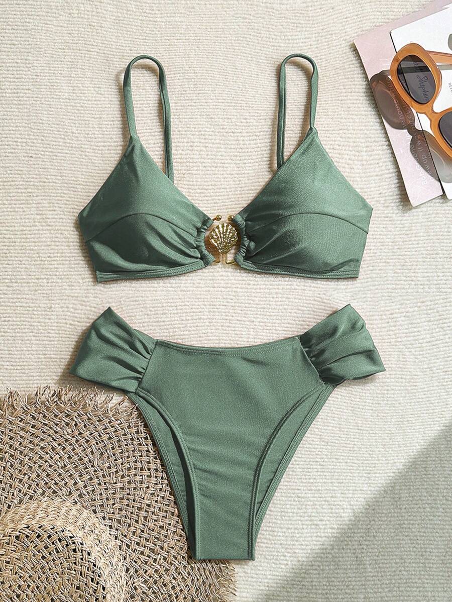 Metal Aksesuarlı Yüksek Kesim Askılı Bikini Takımı Niebbla