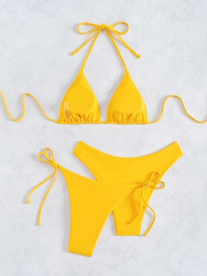 3 Parça Halter Üst + Üçgen Alt + Bağcıklı Şort Bikini Takımı Niebbla