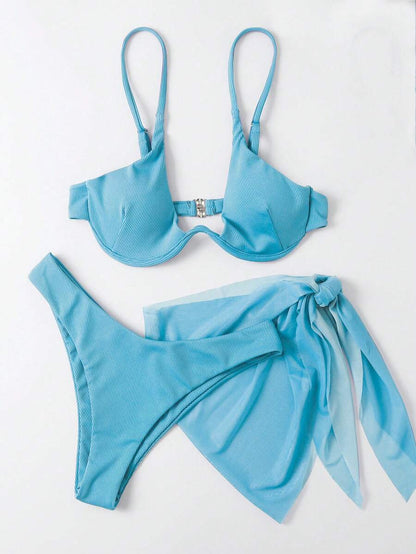 3'Lü Balenli Bikini Takımı Ve Örgü Plaj Eteği Niebbla