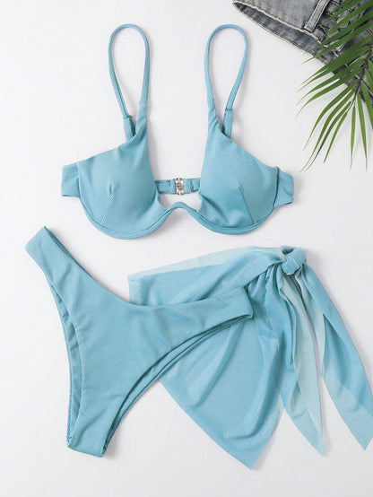 3'Lü Balenli Bikini Takımı Ve Örgü Plaj Eteği Niebbla