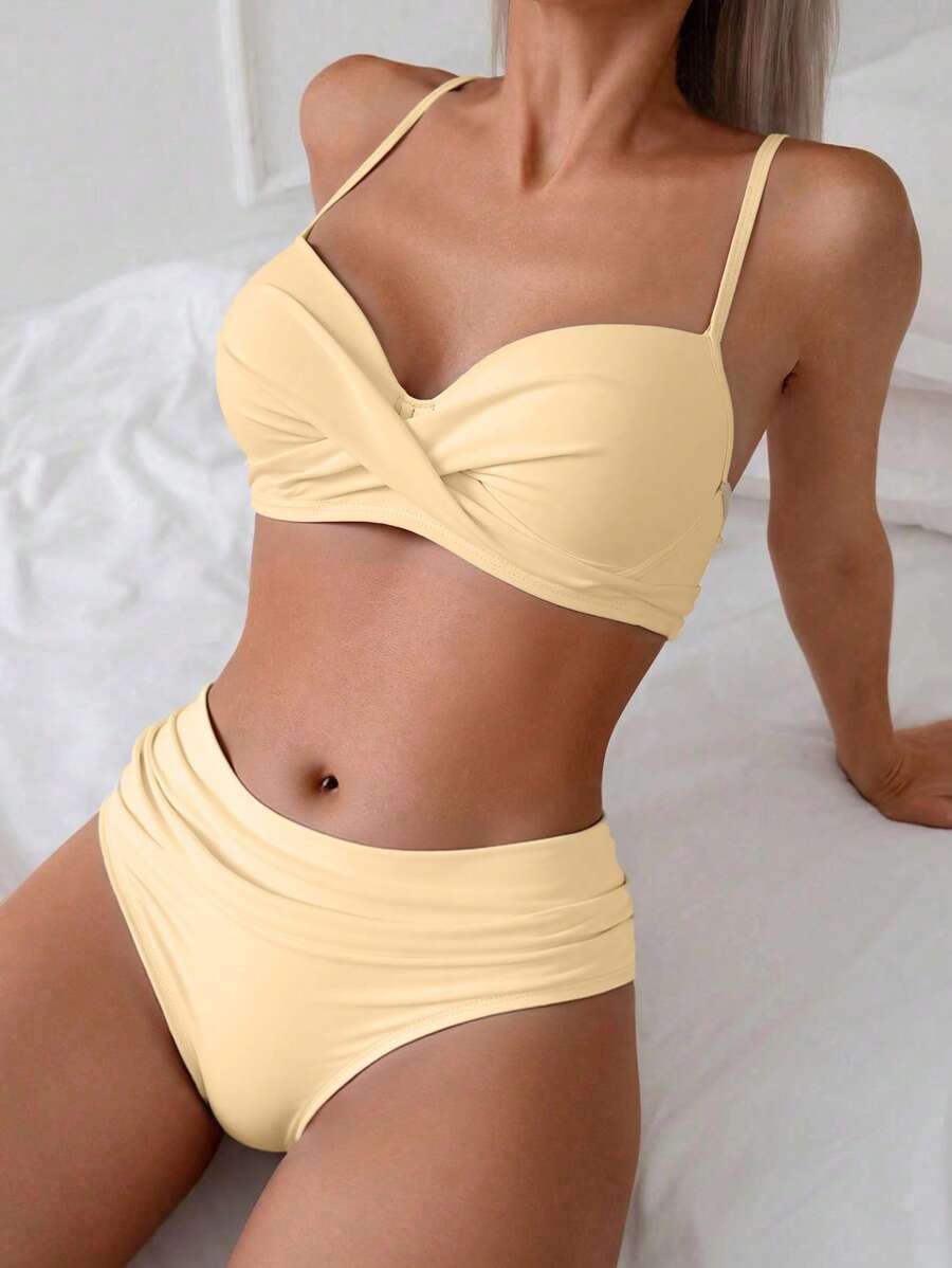 Askılı Yüksek Bel Balenli Bikini Takımı Niebbla
