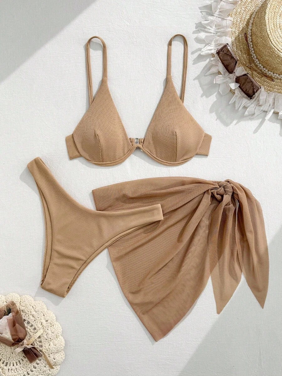 3'Lü Balenli Bikini Takımı Ve Örgü Plaj Eteği Niebbla