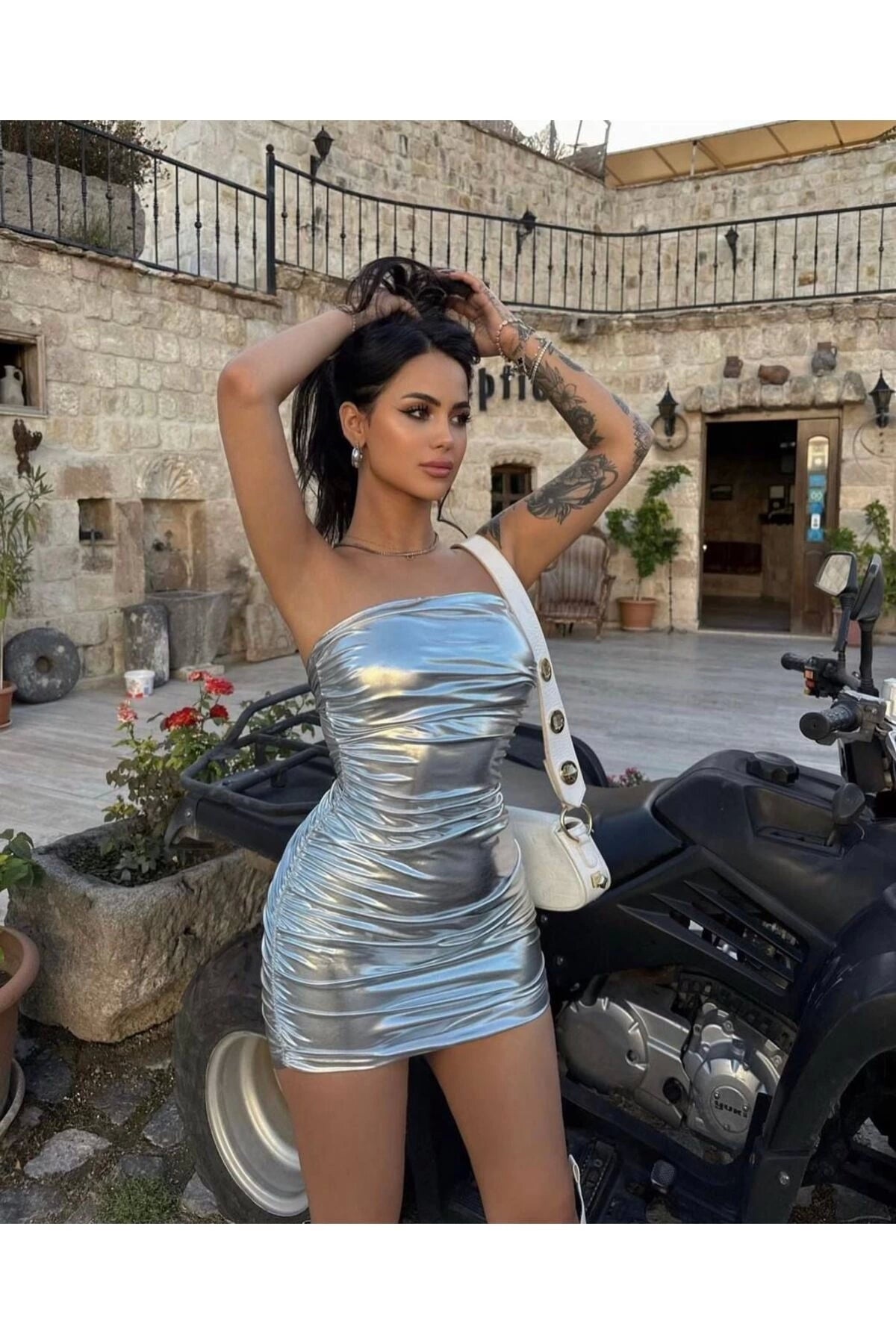 Kadın Göğüs Dekolteli Tek Kol Payetli Gümüş Mini Boy Elbise VİSKALİ trendyol