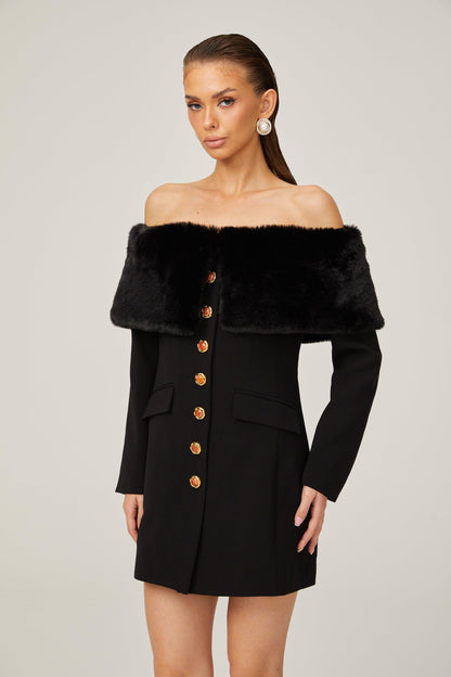 Velvet Allure Kürk Detaylı Düğme Tasarımlı Mini Elbise Siaora