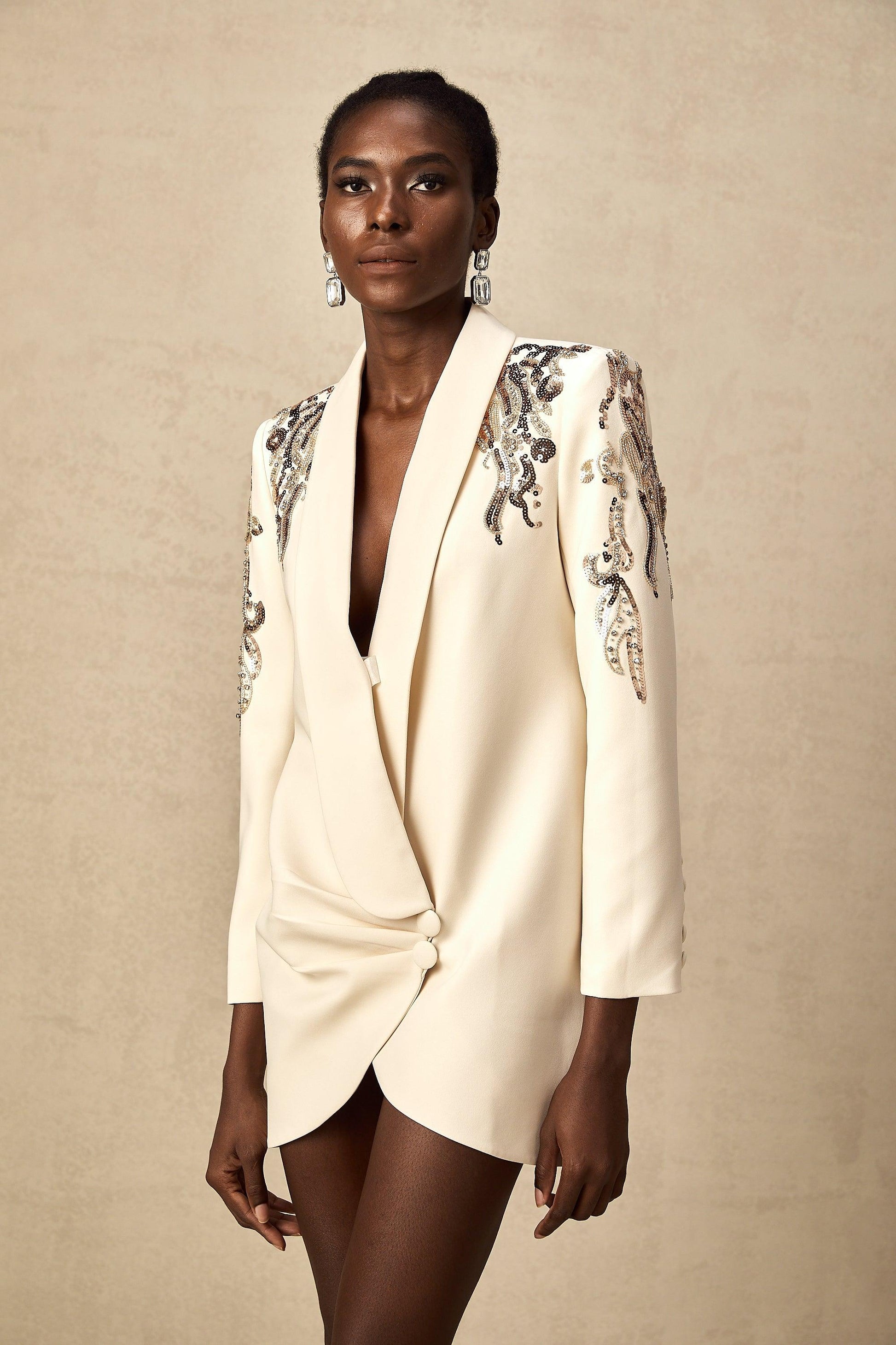 Opulent Grace İşlemeli Krem Blazer Elbise Siaora