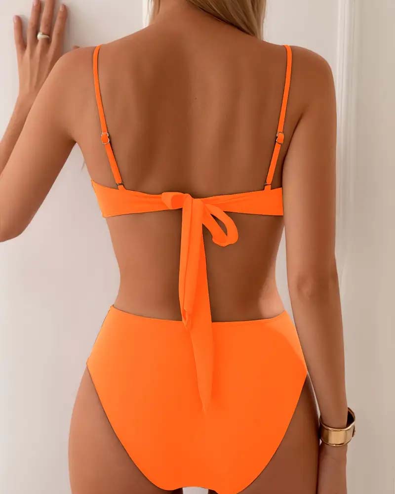 Evania Zarif Ve Vücuda Oturan İki Parçalı Bikini Niebbla
