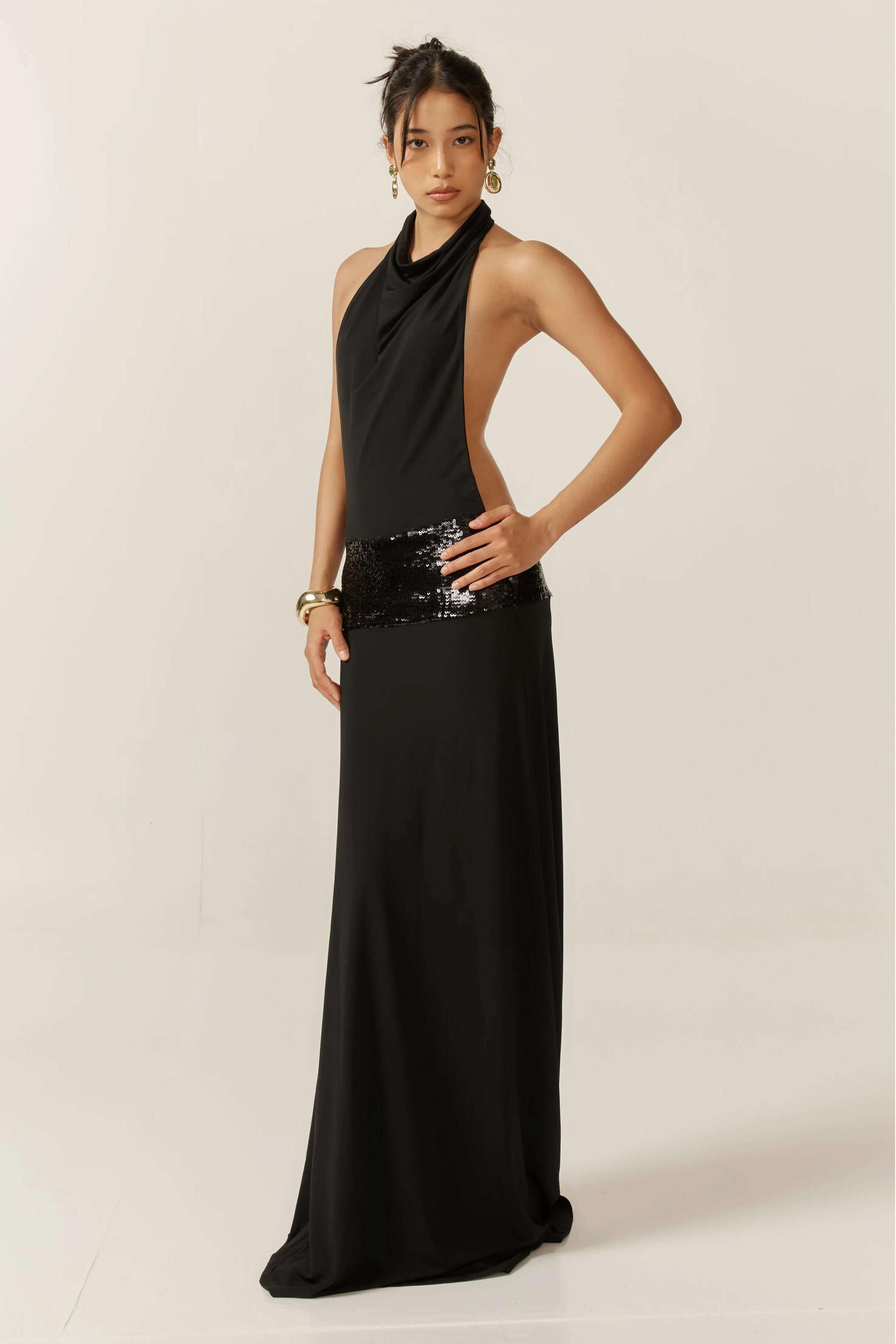 Joanna | Halter Yaka Sıfır Yürüklü Elbise THESVELTECHIC