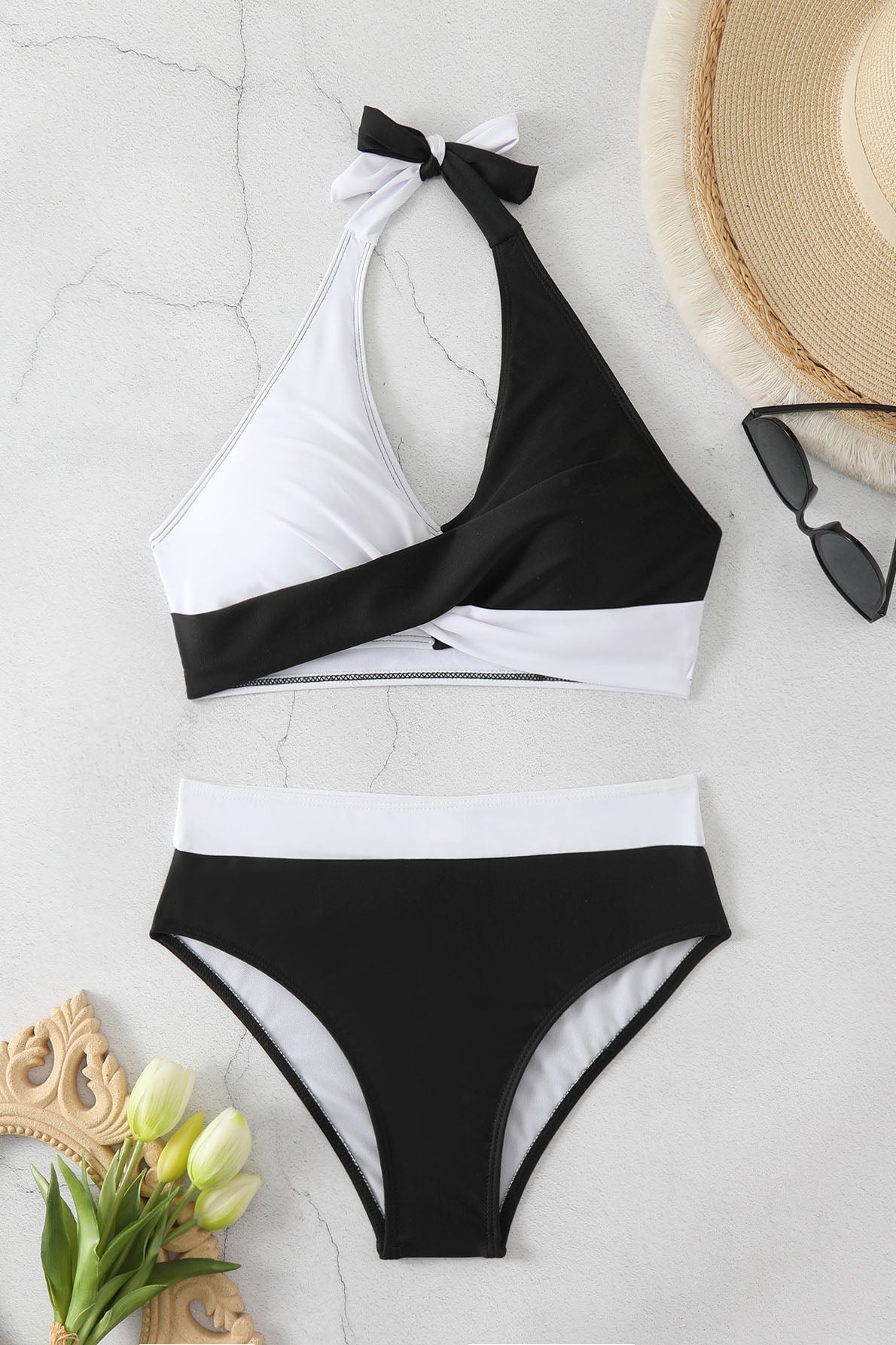 Renk Bloklu Boyundan Bağlamalı Bikini Mayo Niebbla
