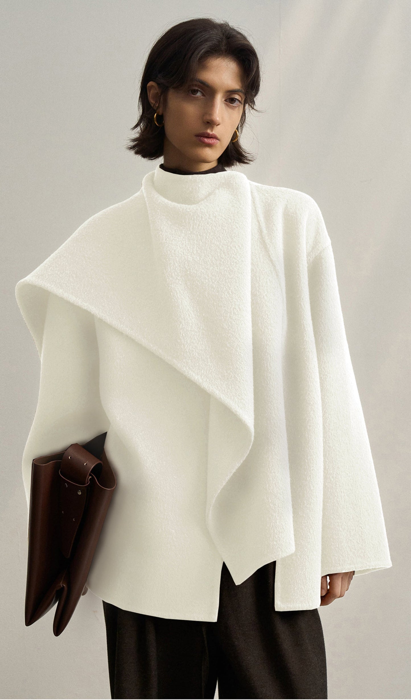 Asimetrik Kesim Beyaz Oversize Blazer Ceket Niebbla