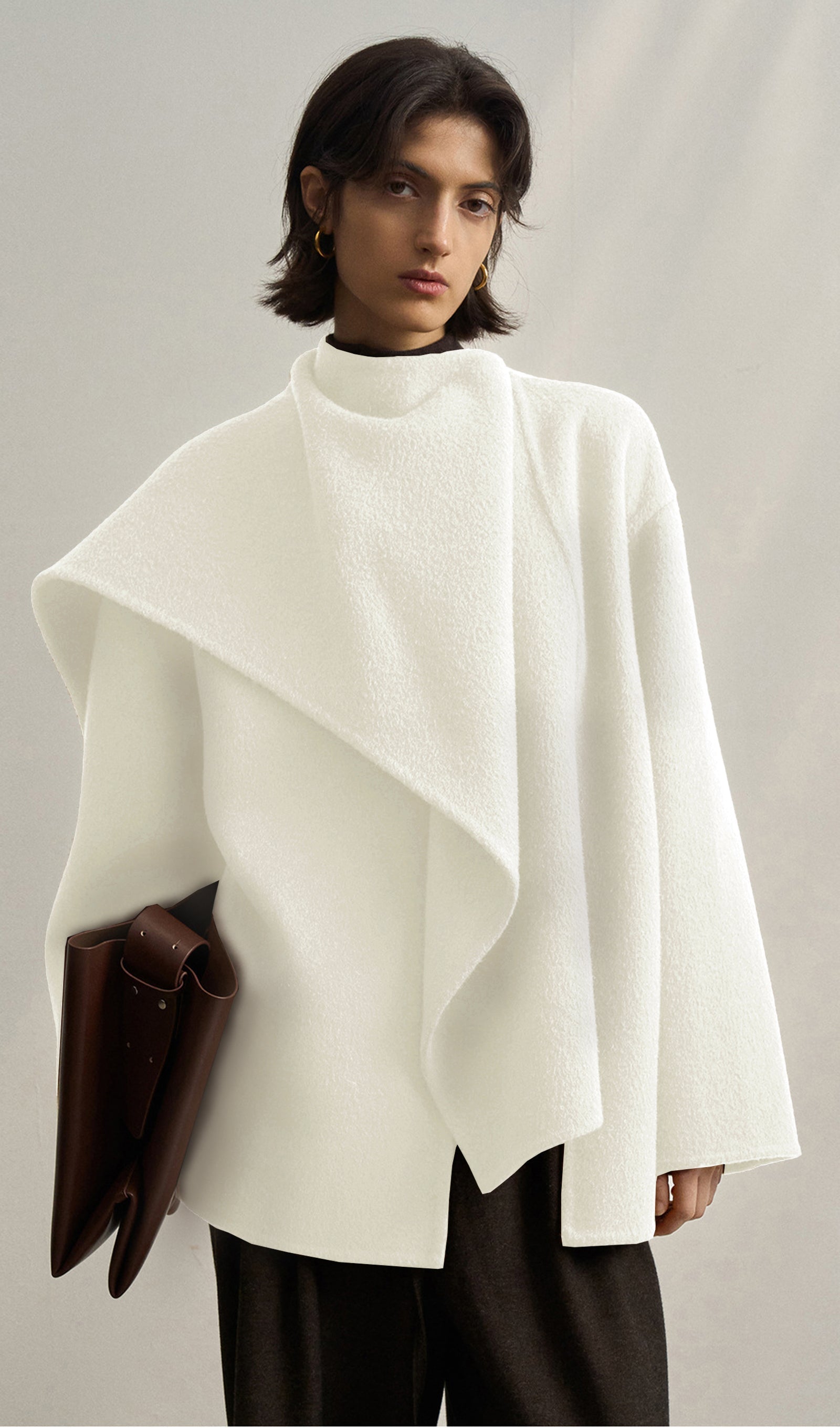 Asimetrik Kesim Beyaz Oversize Blazer Ceket Niebbla