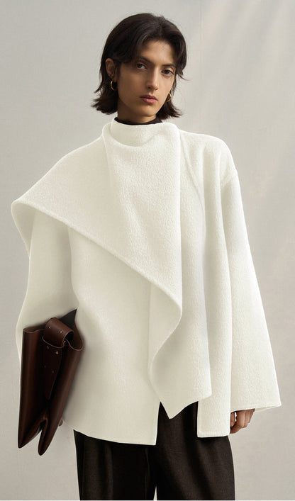 Asimetrik Kesim Beyaz Oversize Blazer Ceket Niebbla