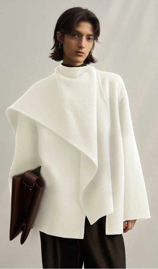 Asimetrik Kesim Beyaz Oversize Blazer Ceket Niebbla
