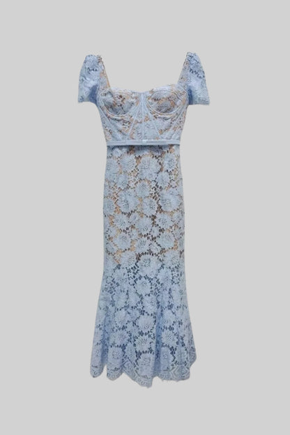Narin Eşleşen Bel Kemerli Kısa Kollu Dantel Elbise Siaora