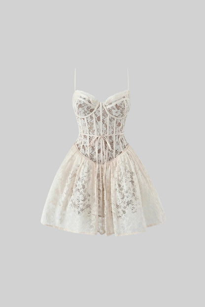 Fitted Bodice ve Kloş Etekli Zarif Dantel Straplez Elbise - Beyaz Siaora