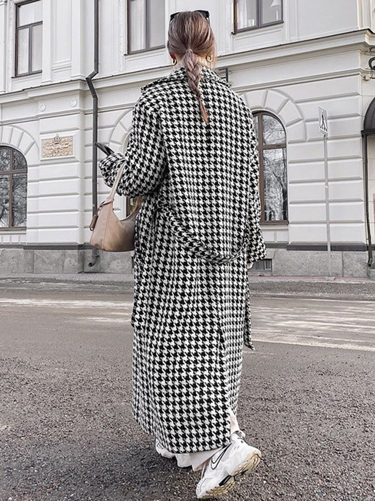 Aşırı Büyük Houndstooth Keten Trençkot Quvarse