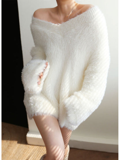Oversized Fuzzy V Yaka Kazak Siaora