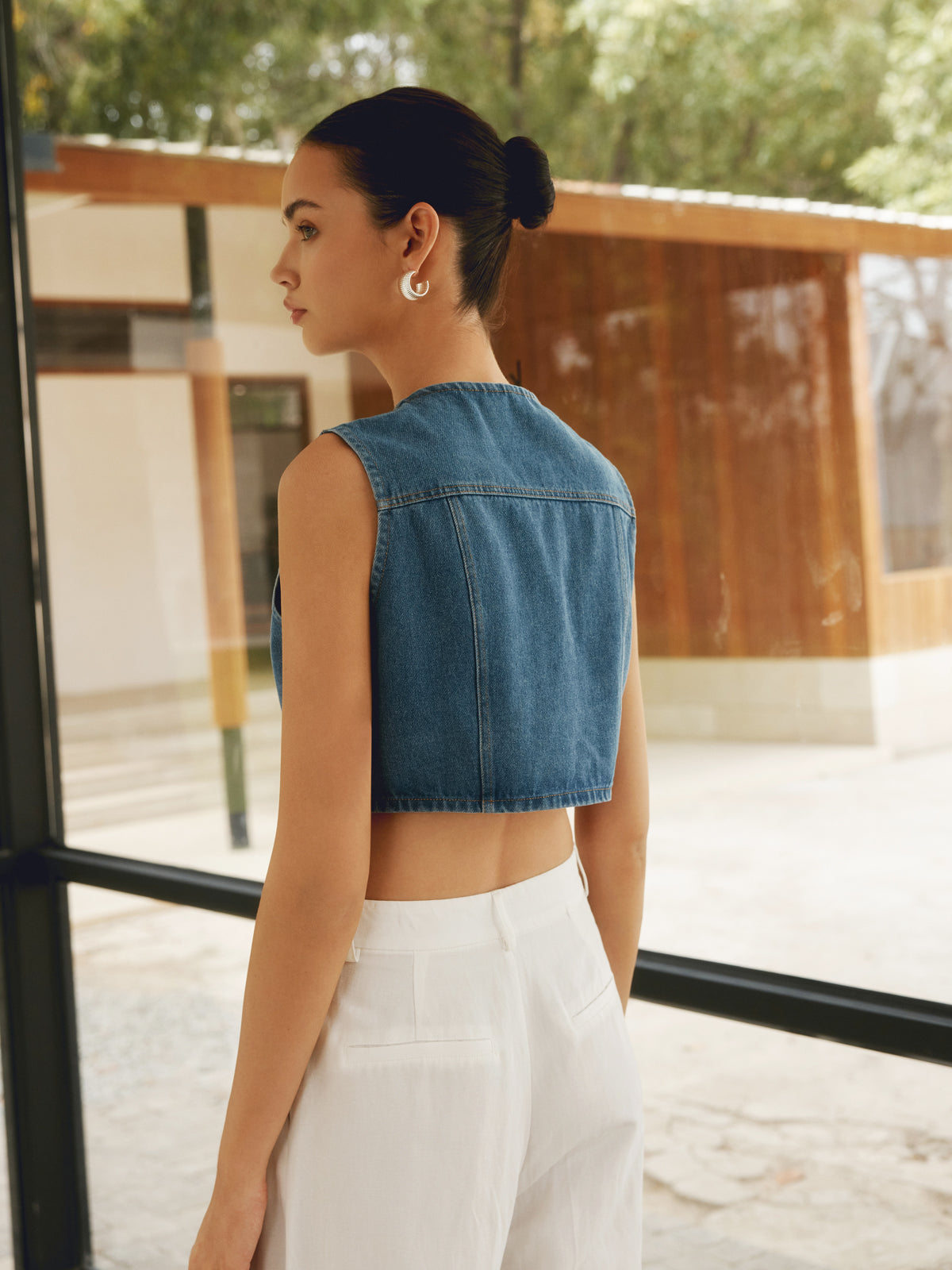 Düğme Detaylı Kolsuz Denim Kısa Üst Siaora