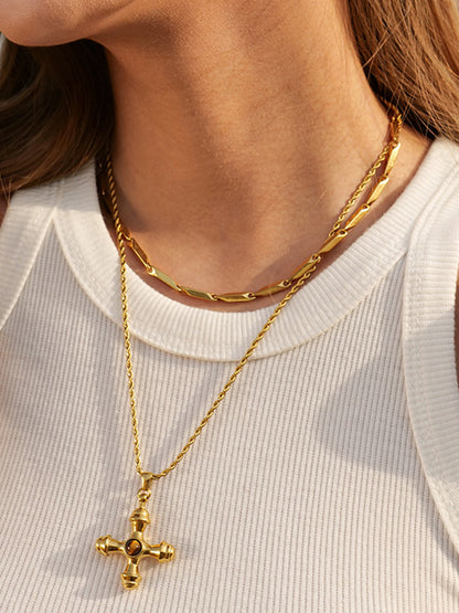 Paslanmaz Çelik Haç Kolye THESVELTECHIC