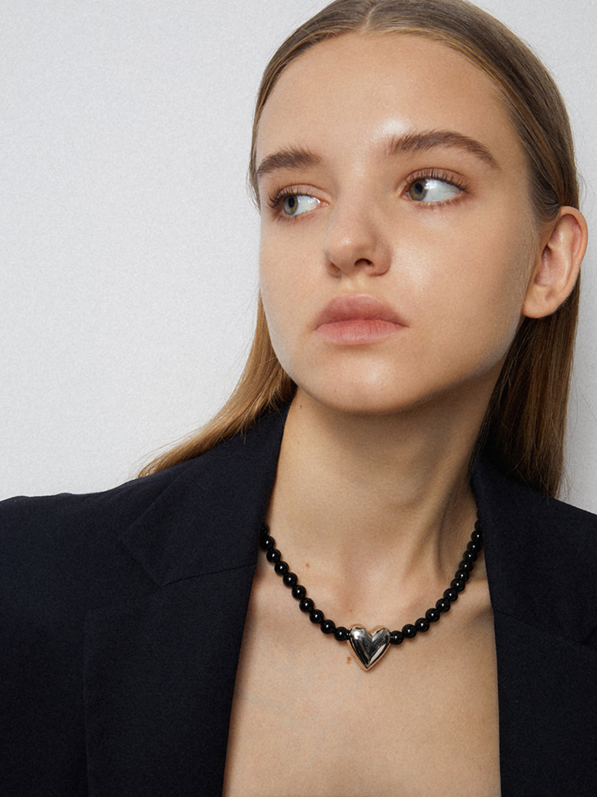 Siyah Oniks Kalp Kolye THESVELTECHIC