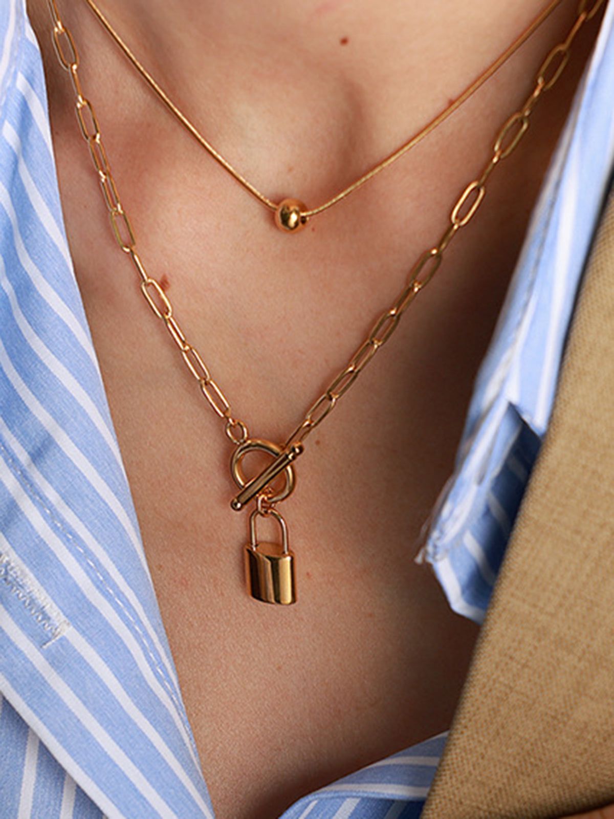 Altın Asma Kilit Kolye THESVELTECHIC