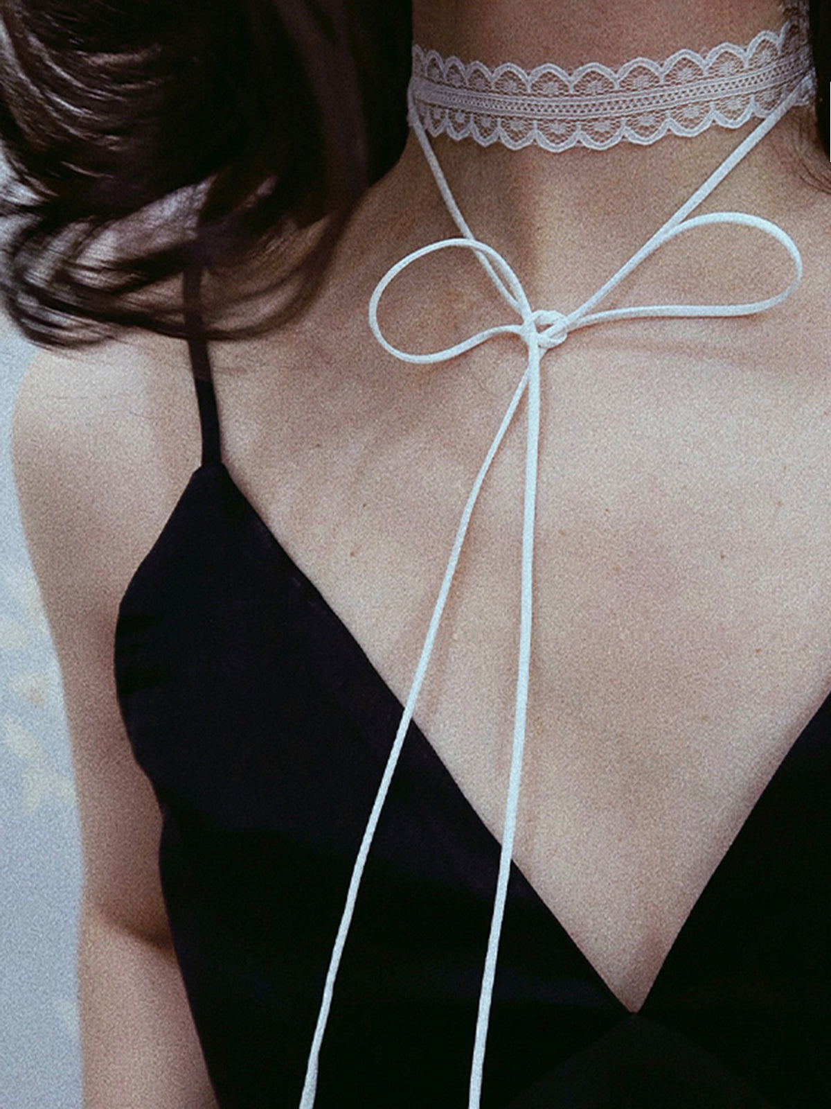 Dantel Eşarp Kolye THESVELTECHIC