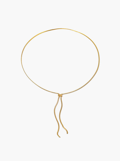 Y Harfi Püsküllü Kolye THESVELTECHIC