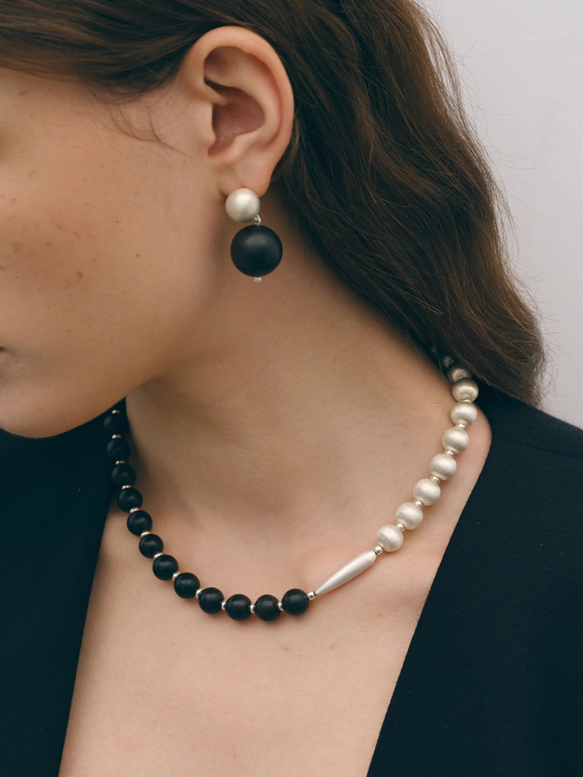 İki Tonlu Sandal Ağacı Kolye THESVELTECHIC