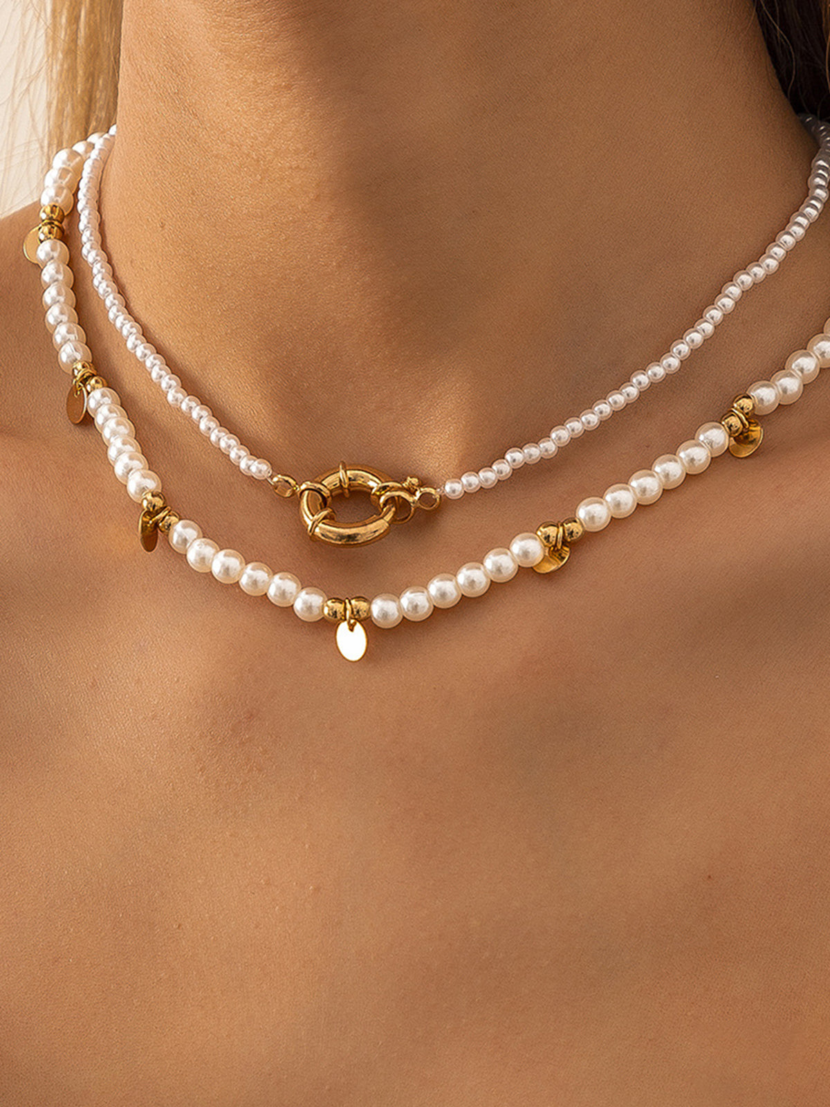 2 Adet İnci Boncuklu Altın Halka Kolye THESVELTECHIC