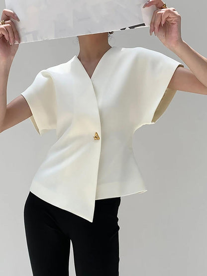 Beyaz Minimal Altın Detaylı Kolsuz Bluz Siaora
