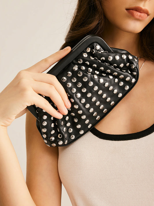 İşlemeli Plise Clutch Çanta THESVELTECHIC