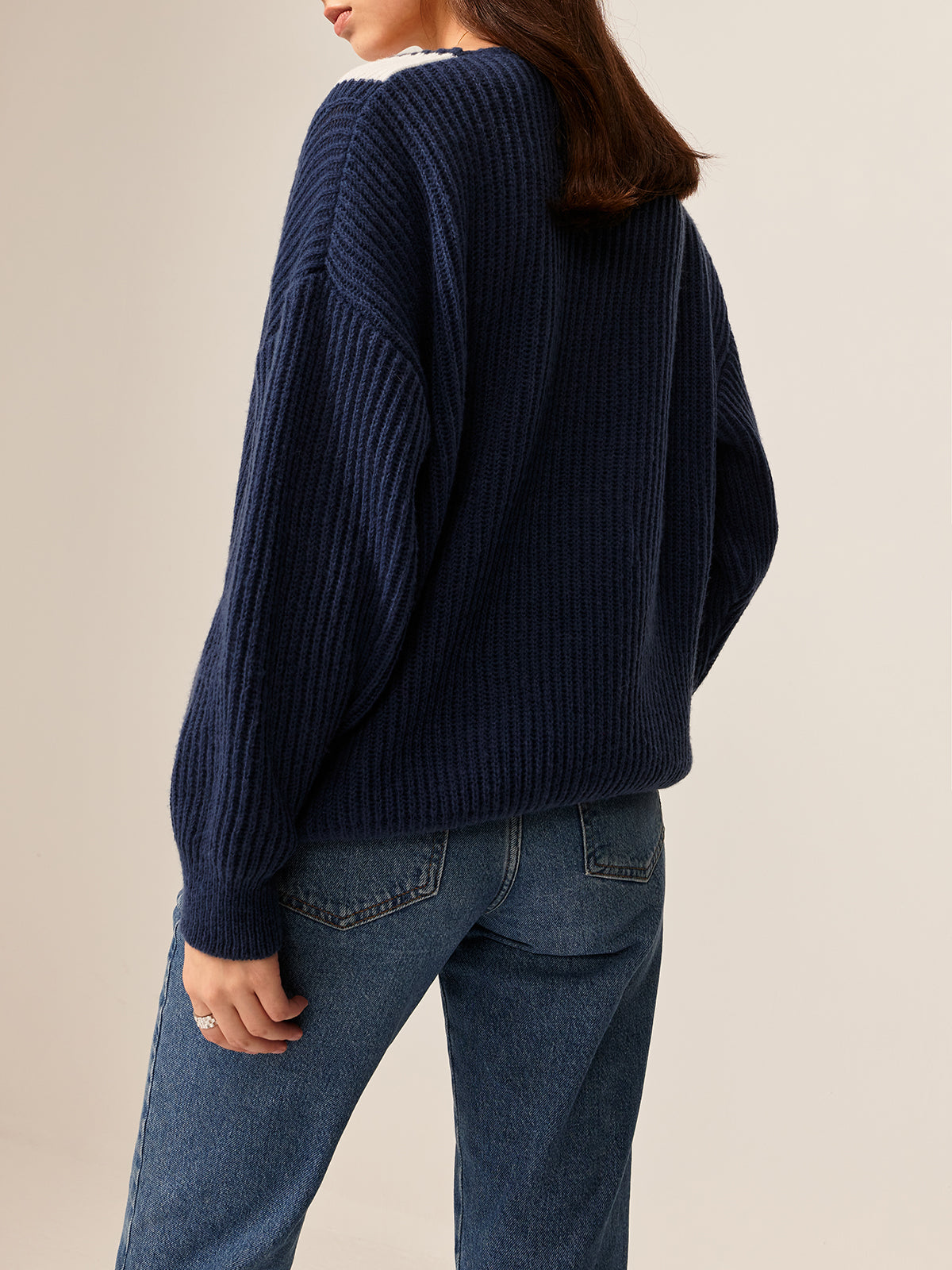Zıt Bağlamalı Off-Shoulder Kazak Shine Aura