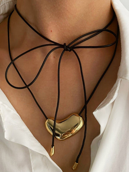 V-Şekilli Kalp Kordon Kolye THESVELTECHIC