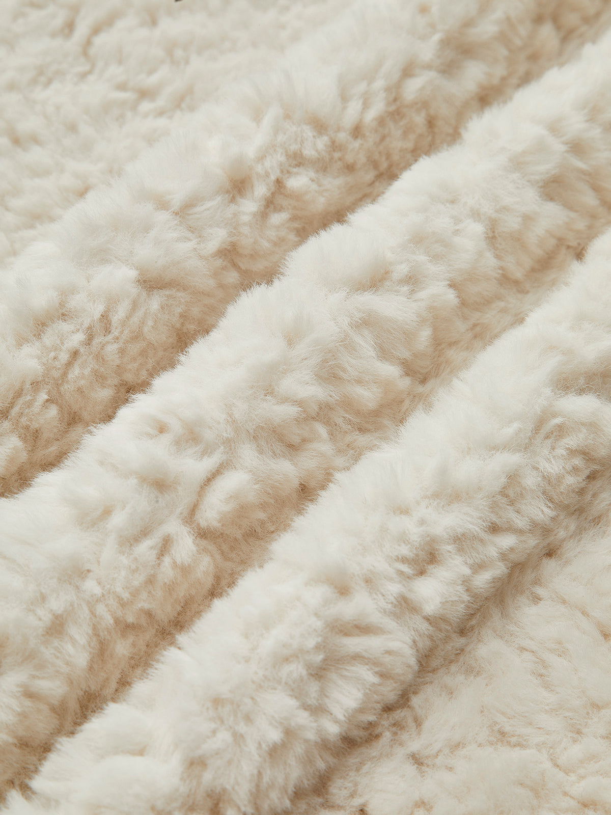 Yumuşak Cepli Polar Yelek THESVELTECHIC