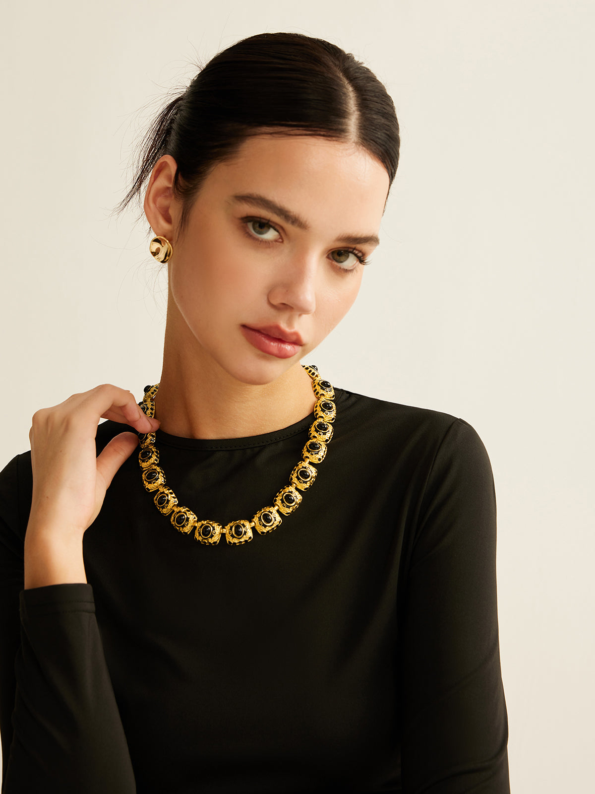 Vintage Emaye Kolye THESVELTECHIC