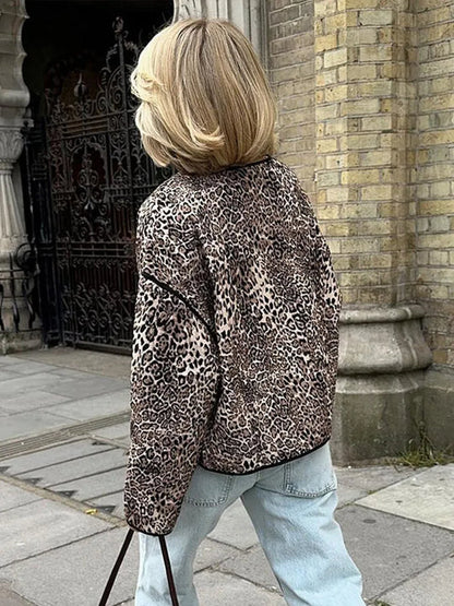 Contrast Trim Leopard Printed Winter Coat Quvarse