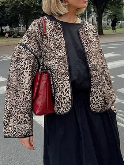 Contrast Trim Leopard Printed Winter Coat Quvarse