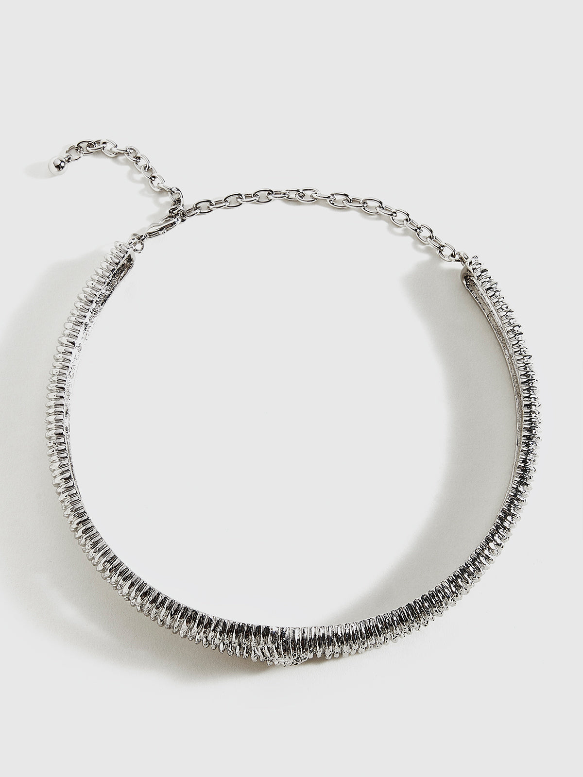 Retro Metal Burgu Dokulu Choker THESVELTECHIC