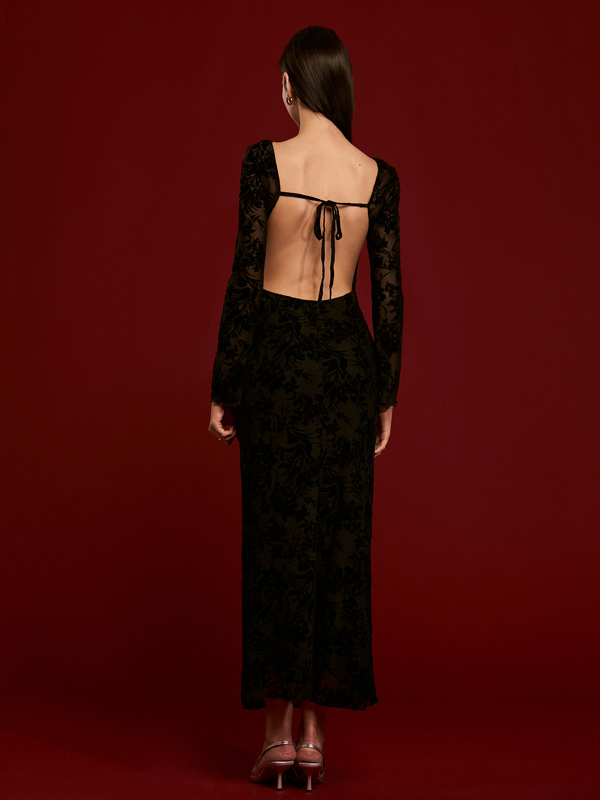 Bağcıklı Sırt Dekolteli Kadife Elbise Quvarse