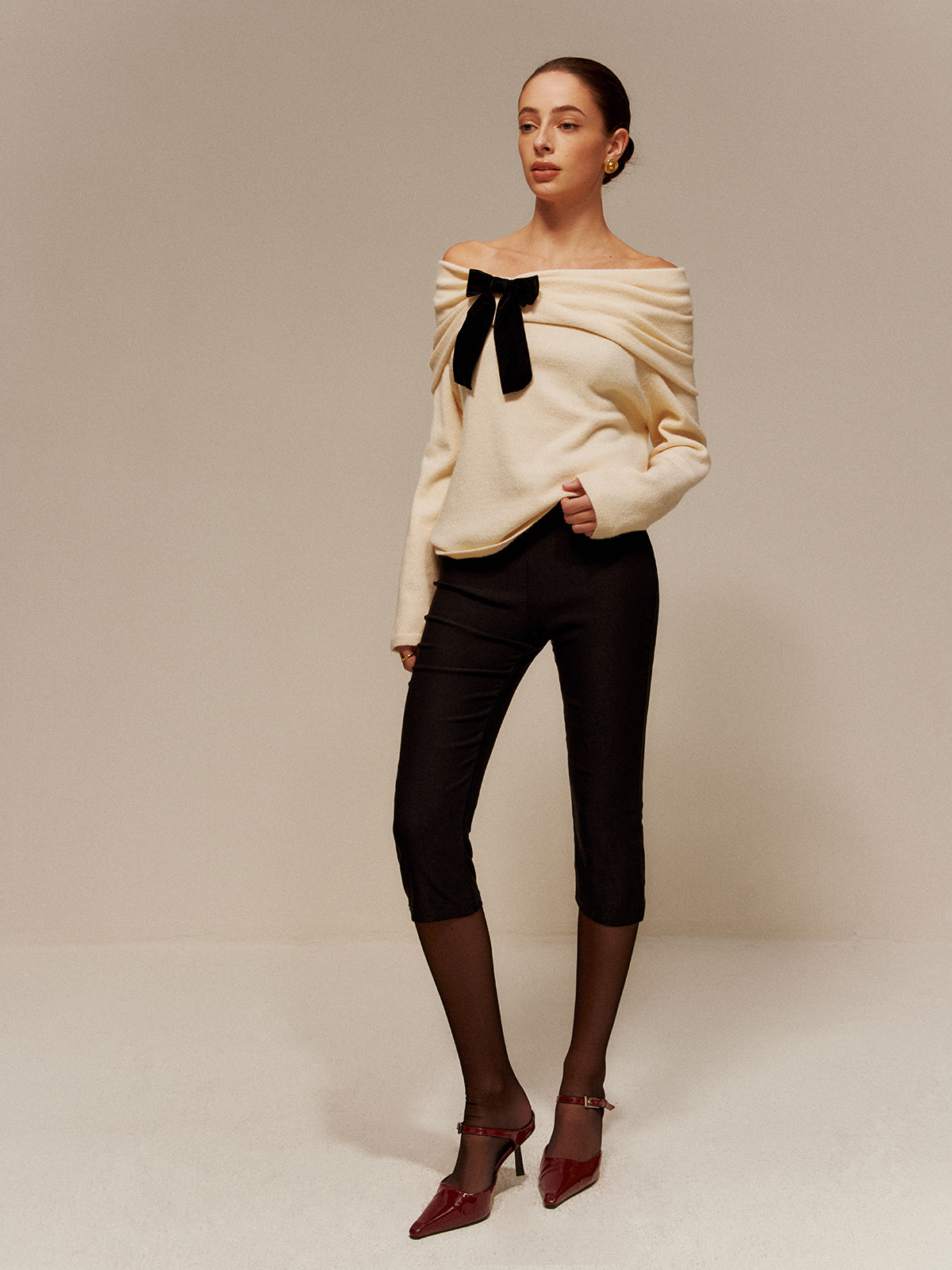 Şık Kadife Fiyonk Off-Shoulder Büzgülü Kazak Shine Aura
