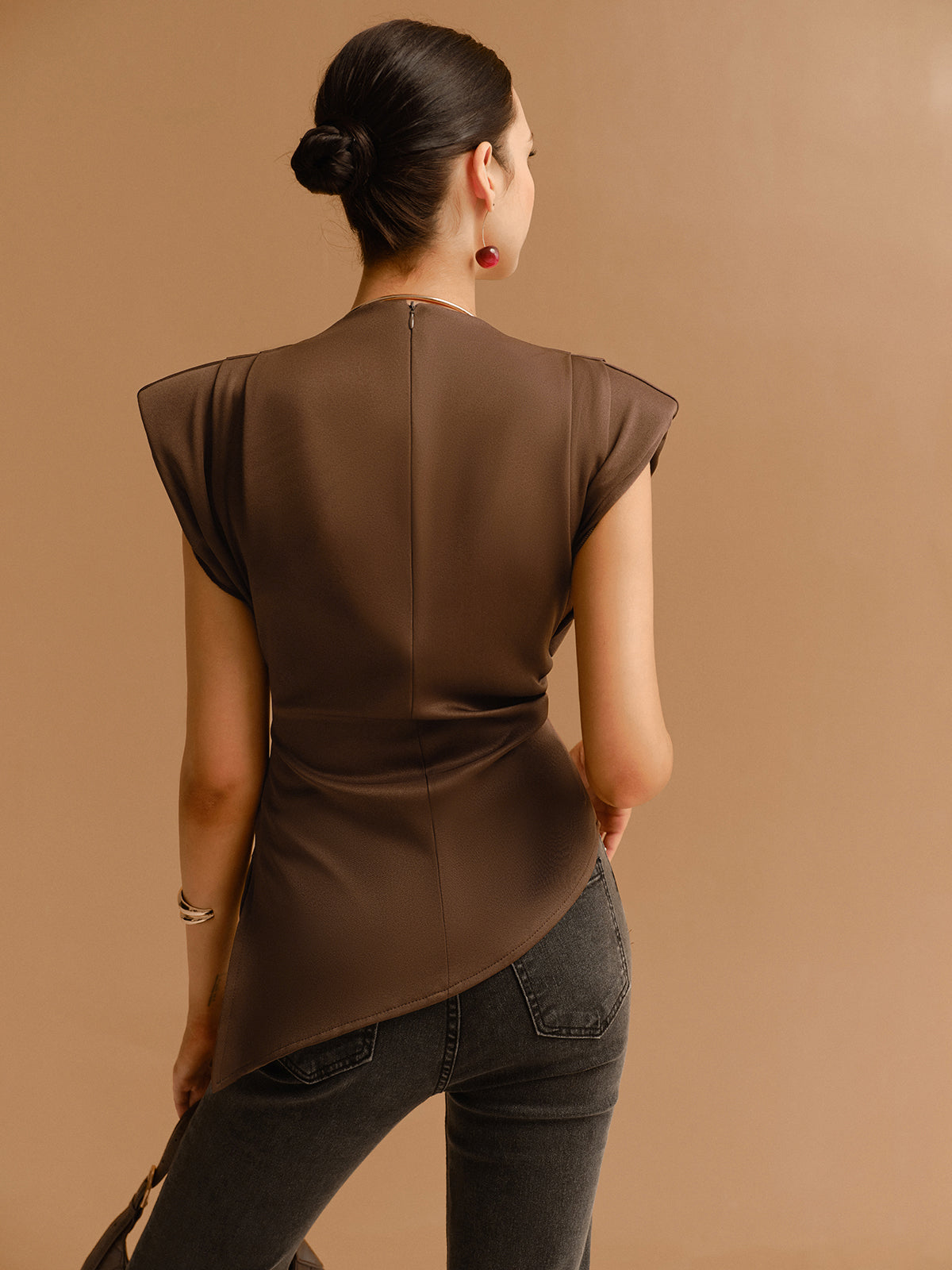 Kap Kol Asimetrik Etek Skinny T-Shirt Siaora