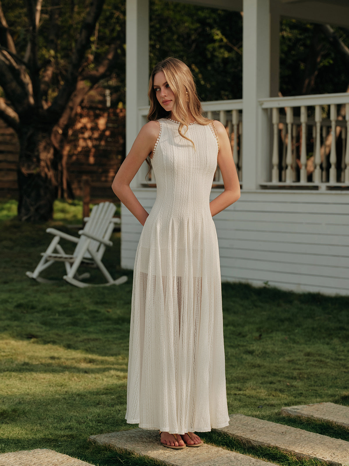 Yarı Şeffaf Dantel Kolsuz Elbise Quvarse