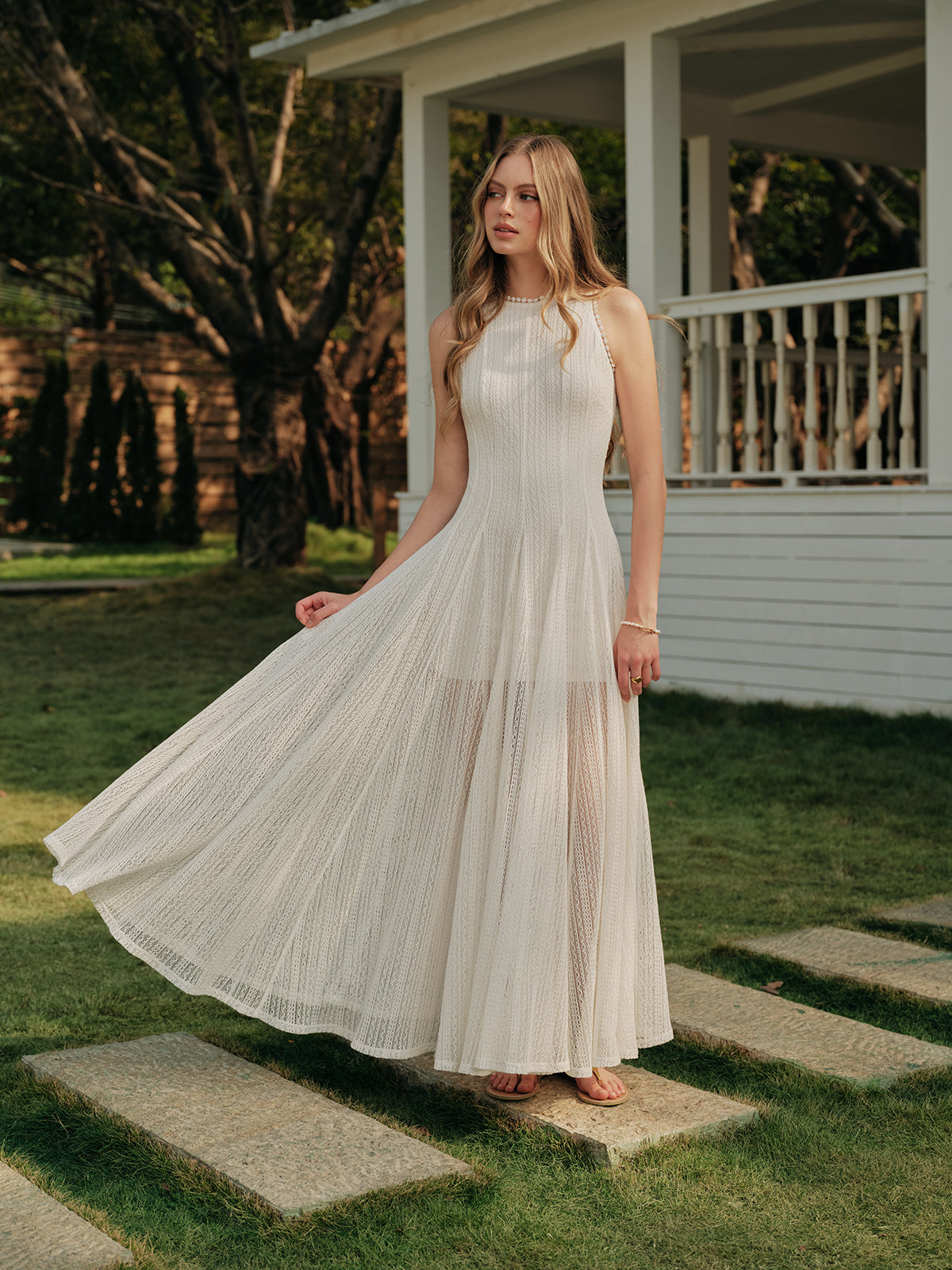 Yarı Şeffaf Dantel Kolsuz Elbise Quvarse