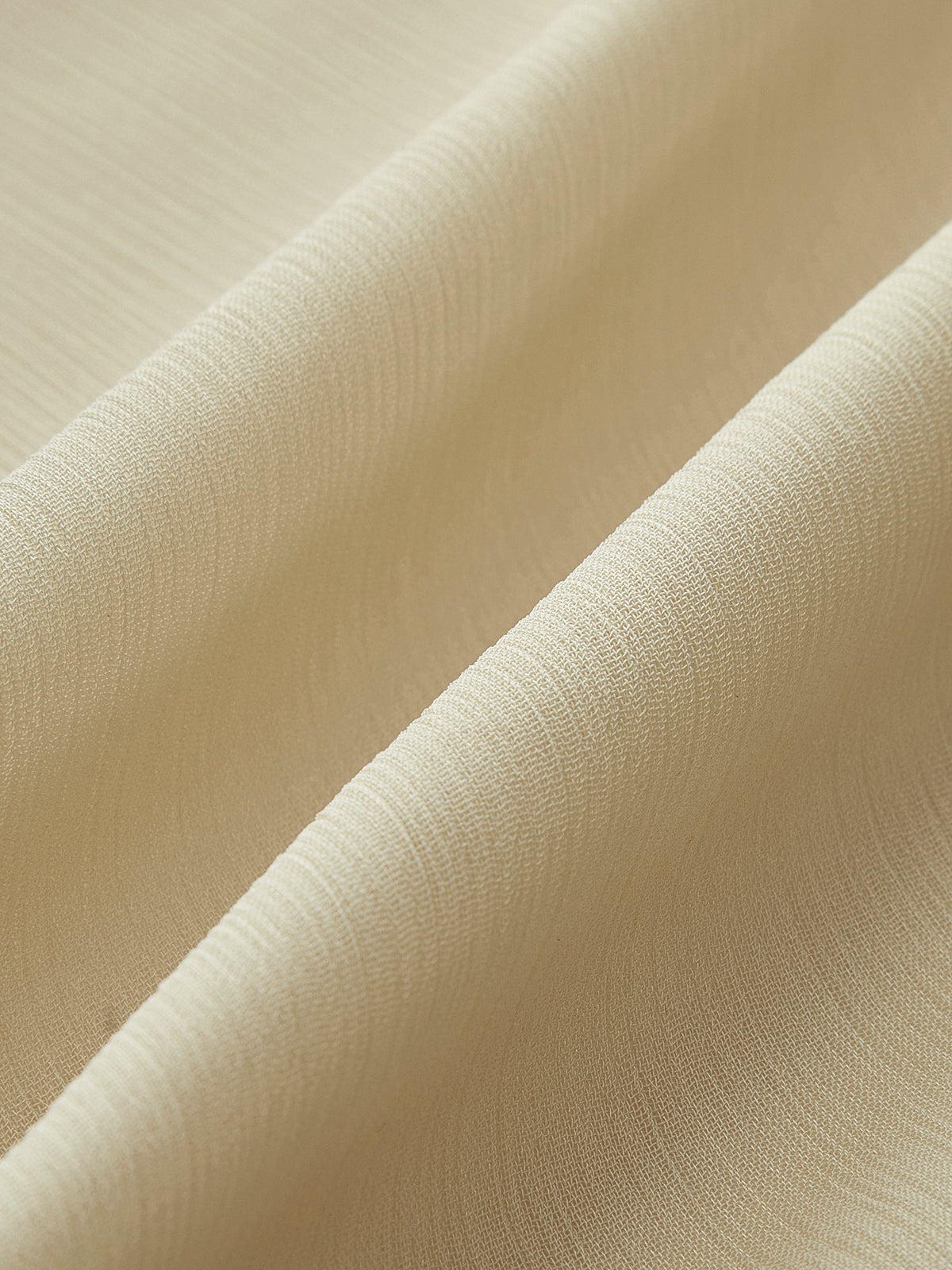 Yarı Şeffaf Metal Detaylı Şifon Volanlı Bluz Quvarse