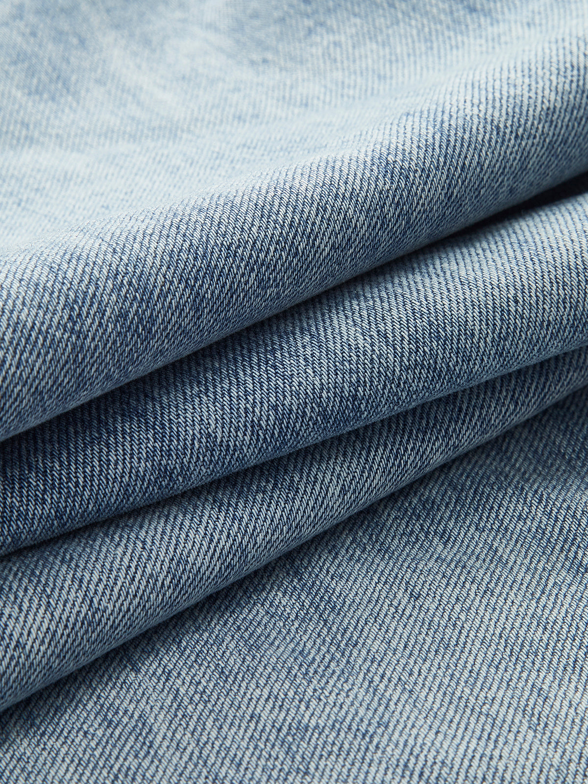 Şık Asimetrik Bel Wide-Leg Jeanler ile Modaya Uygun Bir Görünüm THESVELTECHIC