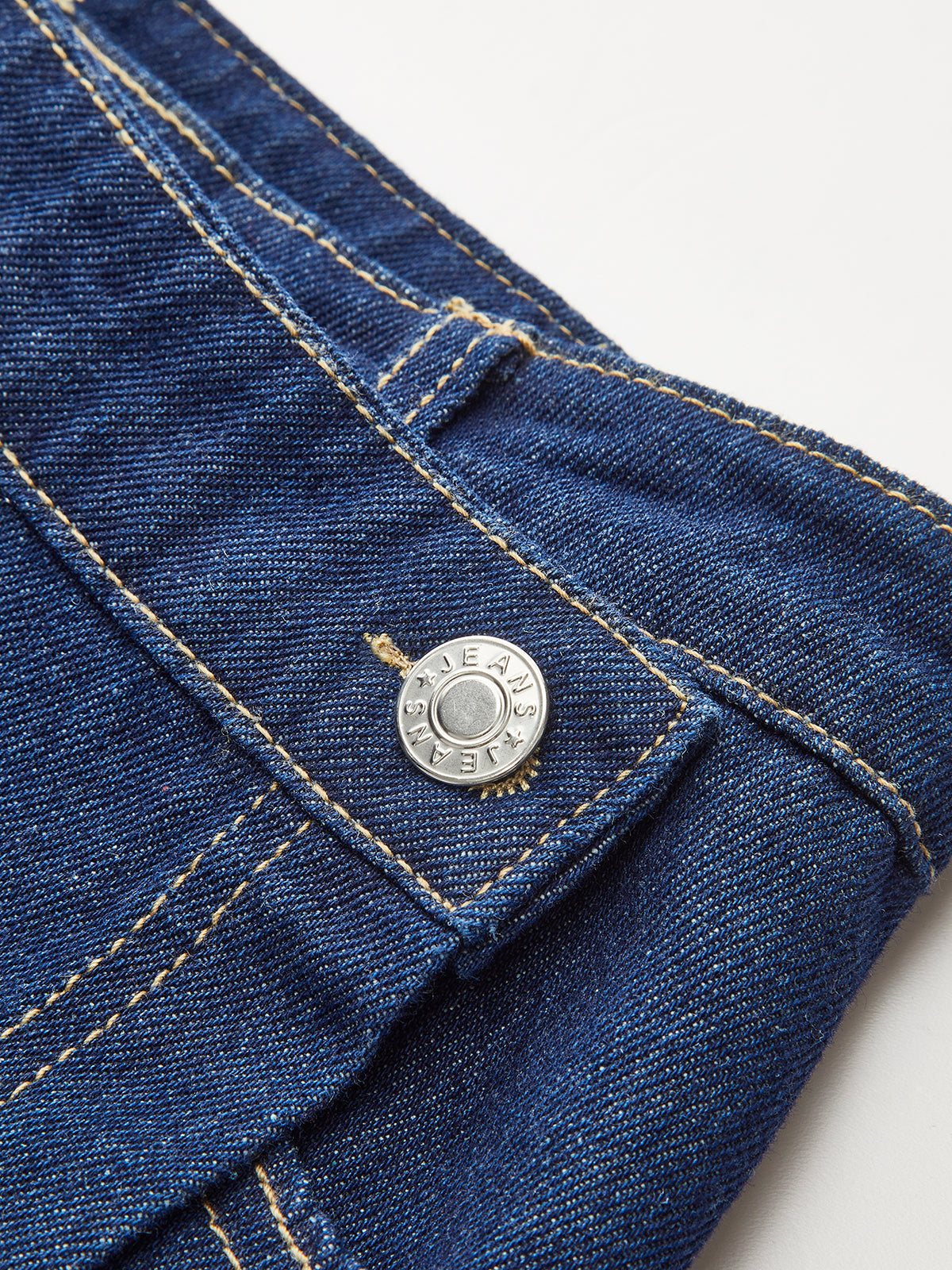 Şık Denim Kısa Takım Trendy Cep Detayı ile THESVELTECHIC