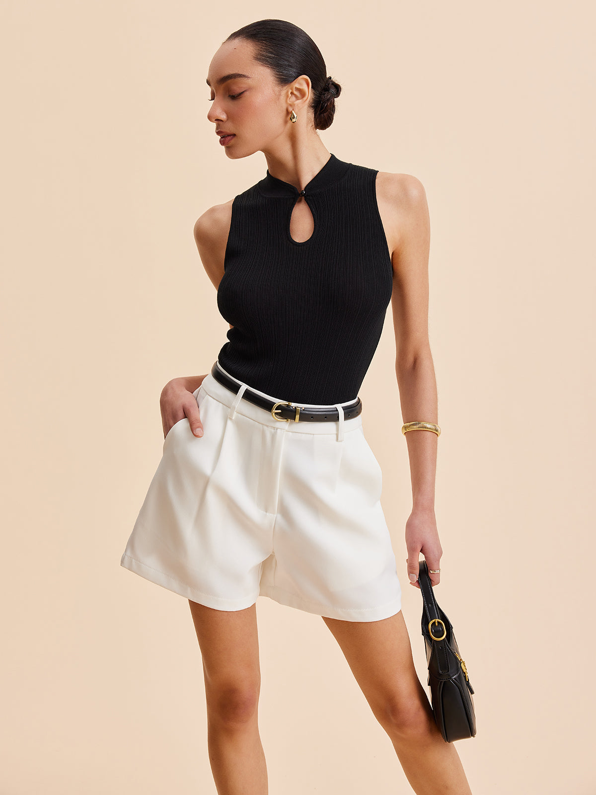 Şık Bir Görünüm İçin Mock Neck Anahtar Delikli Örgü Yelek THESVELTECHIC