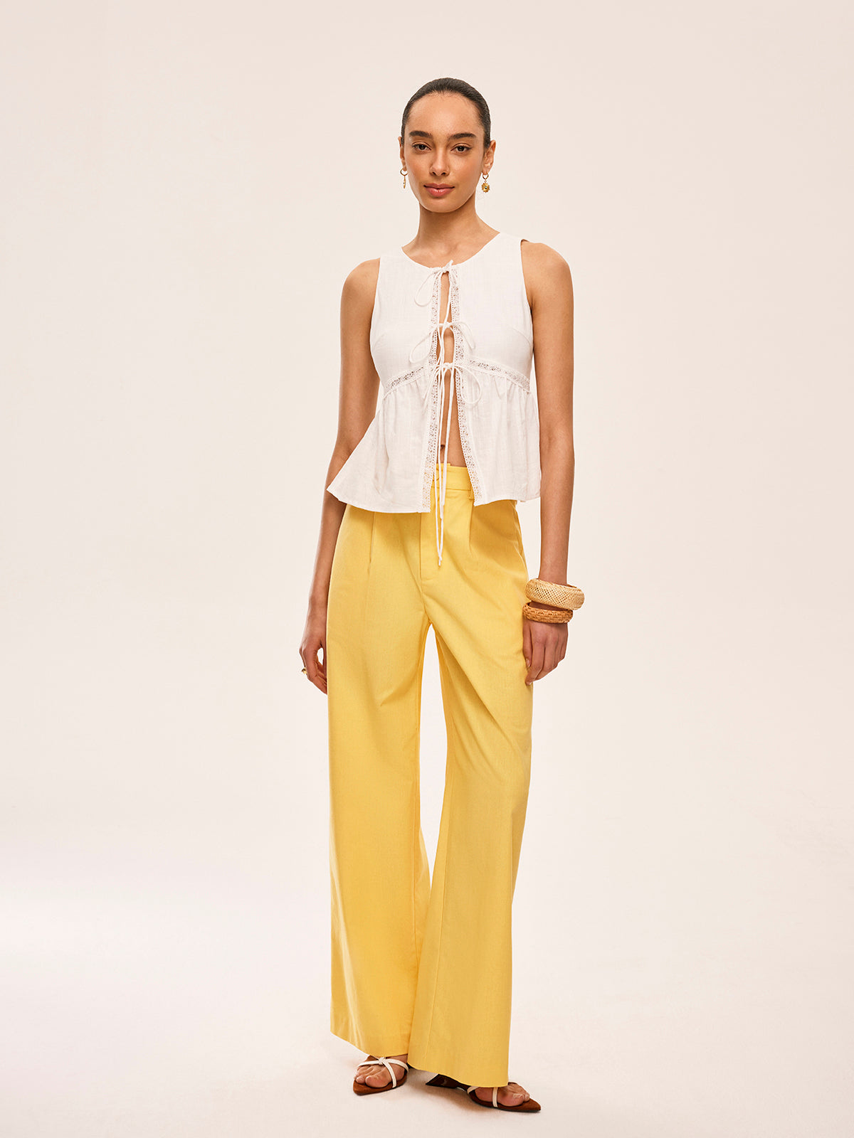 Pamuk Bağcık Detaylı Yarı Saydam Üst Quvarse