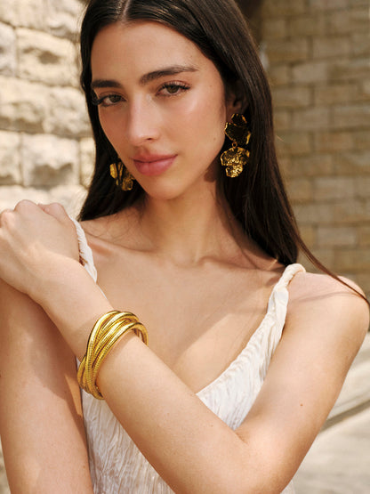 Şık Burgu Altın Ayarlanabilir Kolye THESVELTECHIC