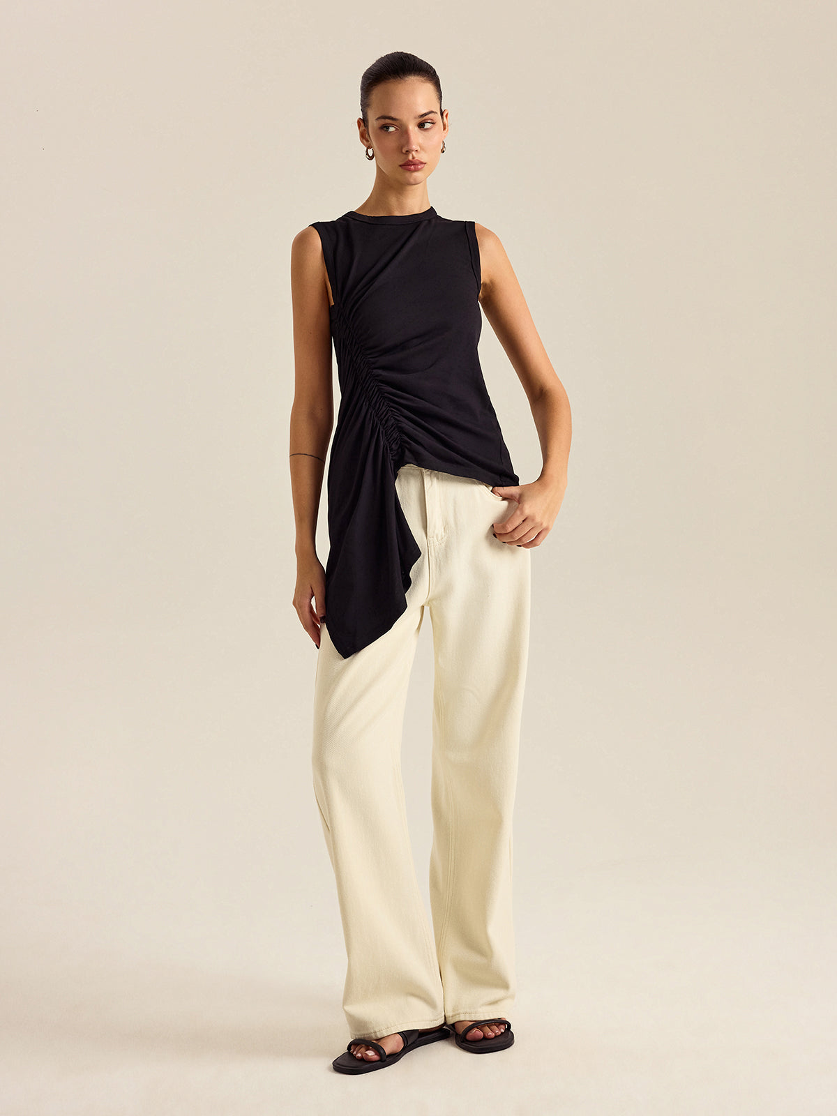 Trend Asimetrik Fit Pilili Atlet THESVELTECHIC