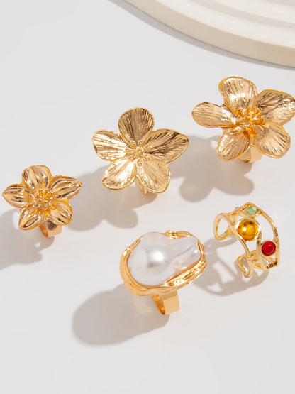 Altı Parçalı Yüzük Seti, İnci ve Çiçek Aksanları ile Quvarse